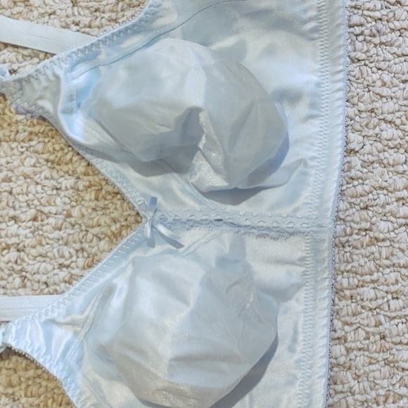 Bali Double Support Comfort Wireless Full Coverage Bra Sz 40DD - Picture 2 of 6